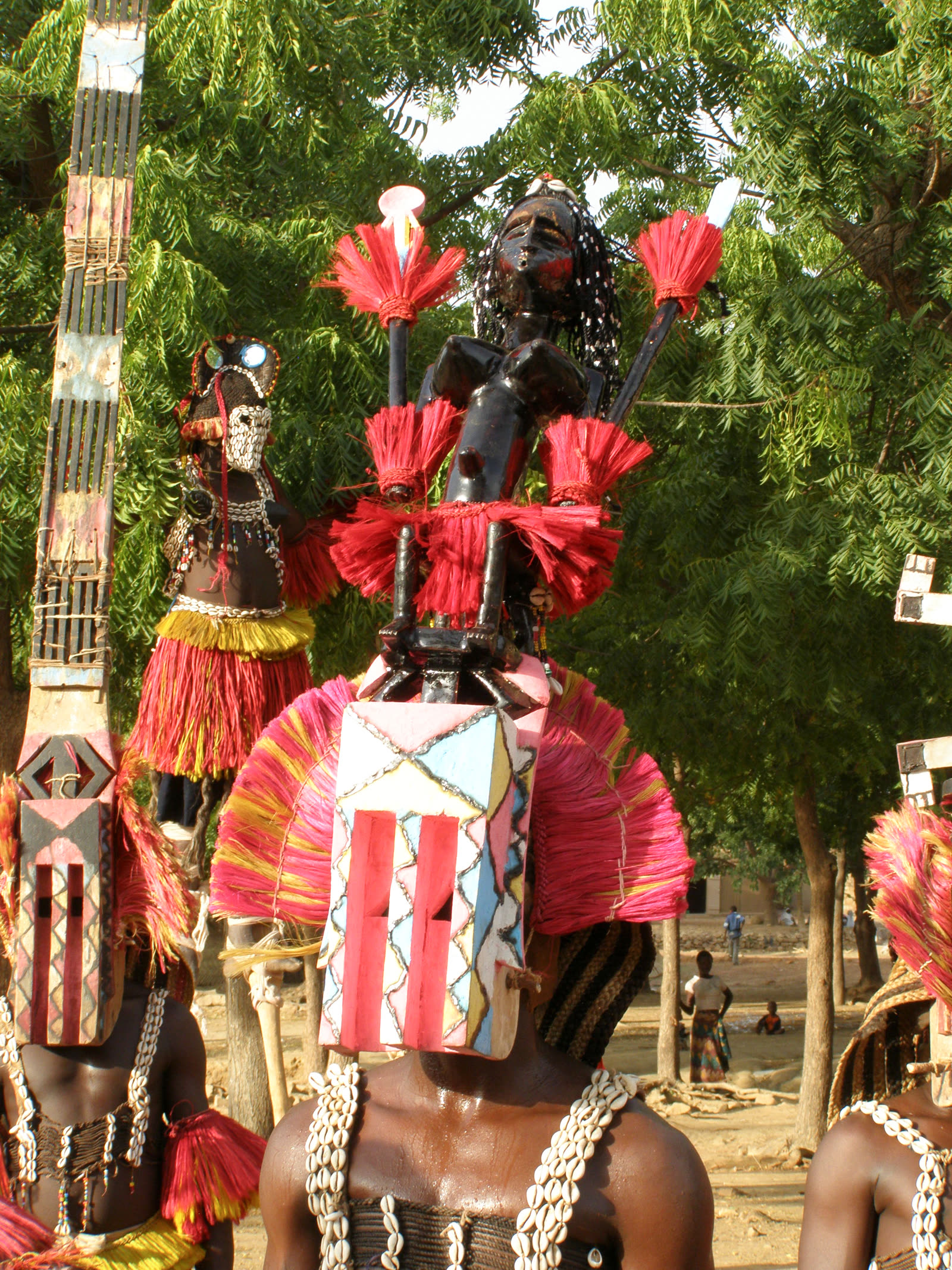 Masques et statuaire dogon